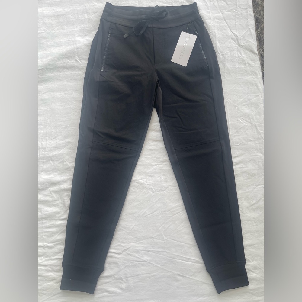 NWT ATHLETA Headlands Hybrid Trex Jogger sz2. Black